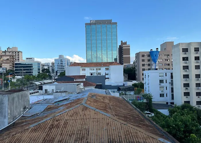 P 10 Com 3 Quartos E 2 Banheiros *